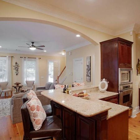 Beautiful 3Bed Townhome In Historic Downtown Savannah Bagian luar foto